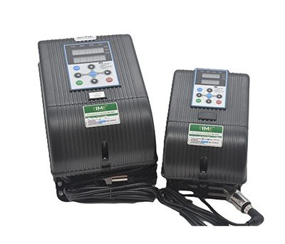 Dwa różne sterowniki